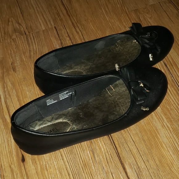 MK flat shoe - Picture 1 of 3
